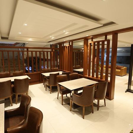 The Elevate Hotel - Near Delhi International Airport New Delhi Exterior photo